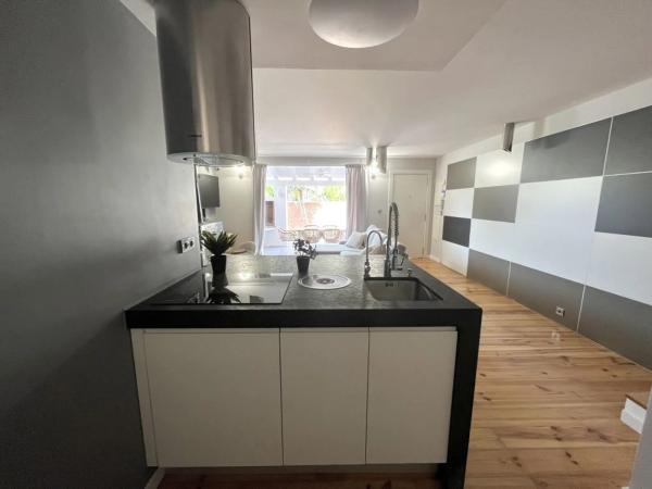 Chalet adosado en avenida Novelda, 12