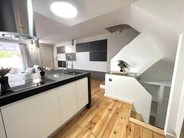 Chalet adosado en avenida Novelda, 12