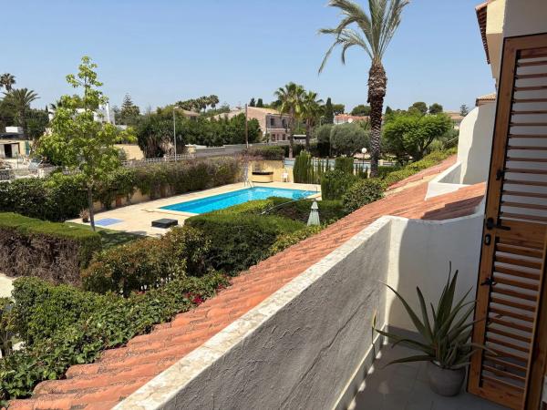 Chalet adosado en calle la Font de la Cibeles, 7