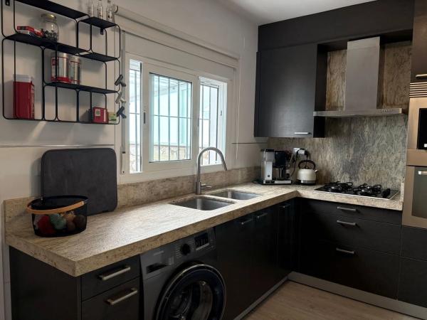 Chalet adosado en calle la Font de la Cibeles, 7