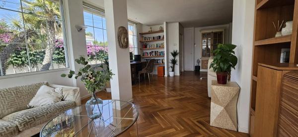 Casa independiente en calle Font del Salmitre