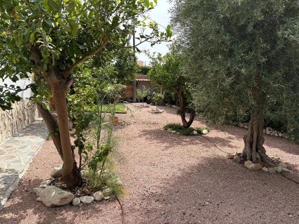 Casa independiente en calle Font de la Cava, 12