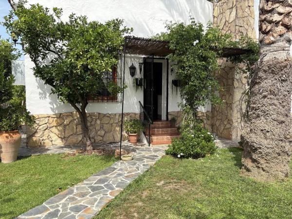 Casa independiente en calle Font de la Cava, 12