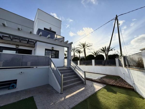 Casa independiente en calle la Font del Pouet