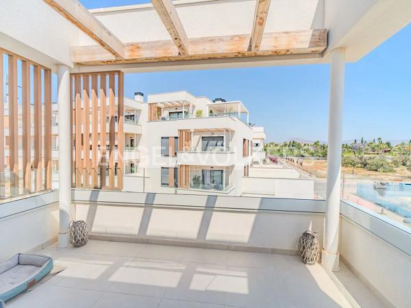 Piso en calle Pedagoga Amelia Asensi Beviá, 1