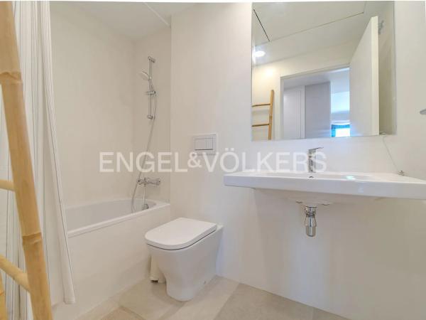 Piso en calle Pedagoga Amelia Asensi Beviá, 1