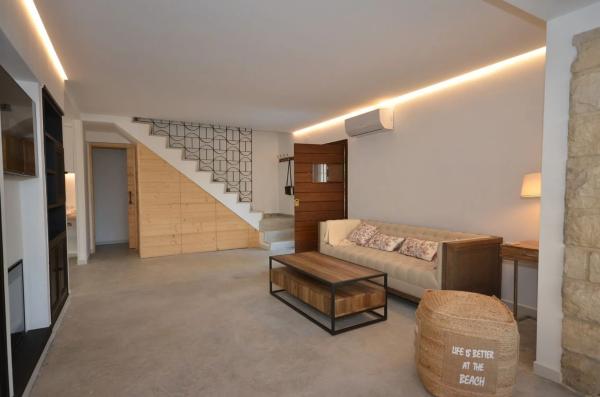 Casa independiente en camino de Marco