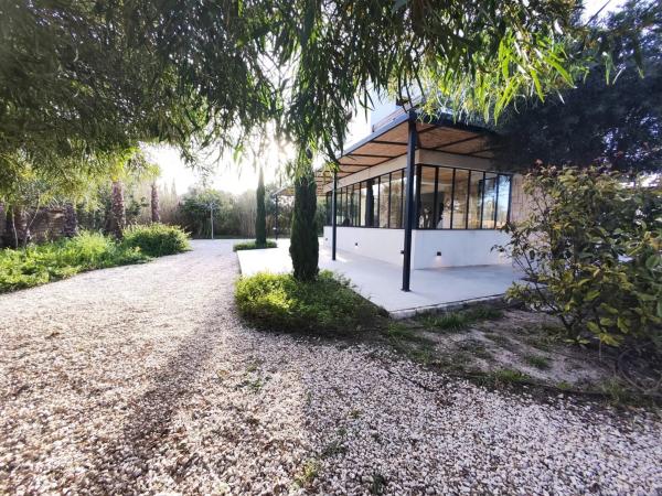 Casa independiente en camino de Marco