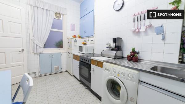 Piso en alquiler de 3 habitaciones en Abandoibarra, Bilbao