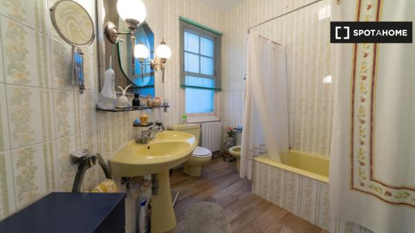 Piso en alquiler de 3 habitaciones en Abandoibarra, Bilbao