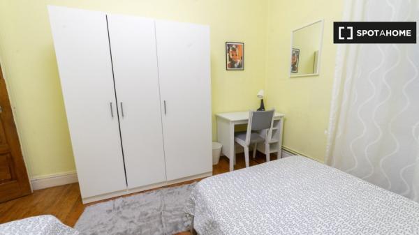 Piso en alquiler de 3 habitaciones en Abandoibarra, Bilbao