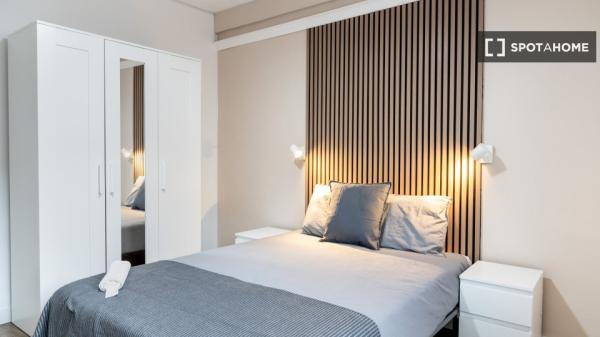 Habitación en piso compartido en alquiler en Pueblo Nuevo, Madrid