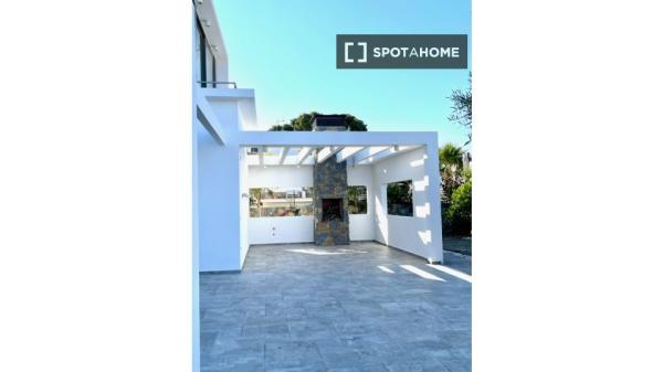 Apartamento en alquiler en Benissa, Alicante