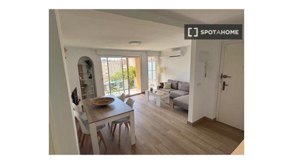 Piso de 3 dormitorios en alquiler en Alicante