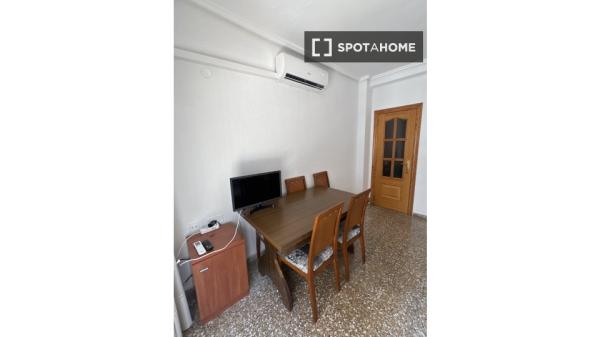 Zimmer in einer Wohngemeinschaft in Aldaia