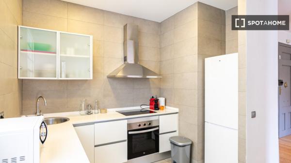 Apartamento de 3 dormitorios en alquiler en La Dreta de l'Eixample