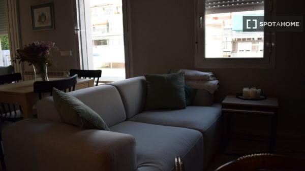 Piso de 2 habitaciones en alquiler en Ríos Rosas, Madrid