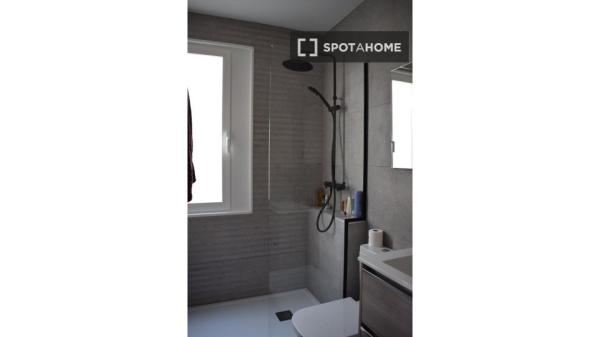 Piso de 2 habitaciones en alquiler en Ríos Rosas, Madrid