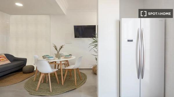 Habitación en piso compartido de 5 habitaciones en El Mercat, Valencia