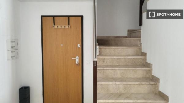 Habitación en piso compartido en alquiler en Montroy, Valencia.