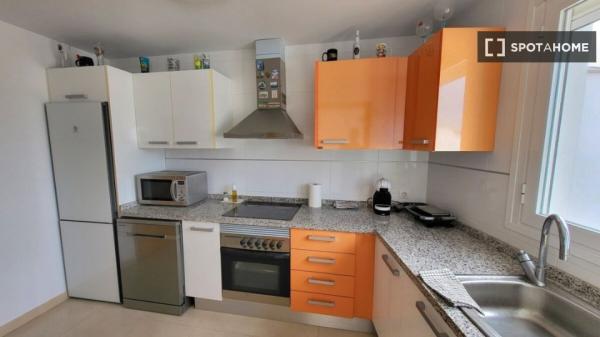 Habitación en piso compartido en alquiler en Montroy, Valencia.