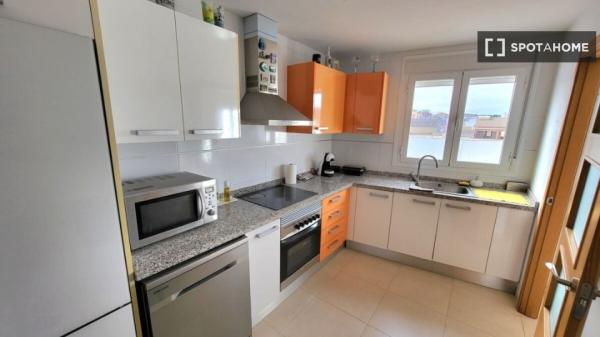 Habitación en piso compartido en alquiler en Montroy, Valencia.