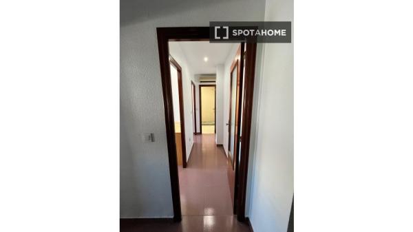 Piso de 3 dormitorios en alquiler en Murcia