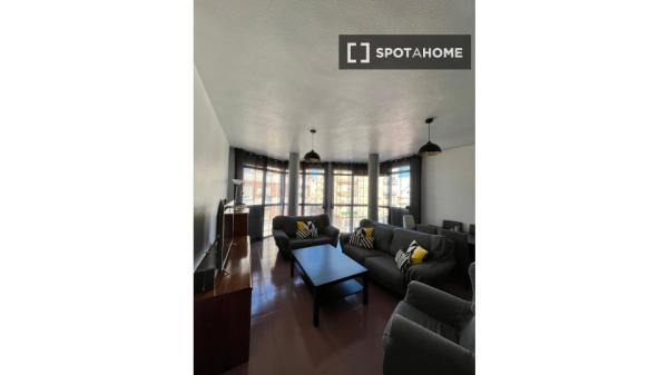 Piso de 3 dormitorios en alquiler en Murcia