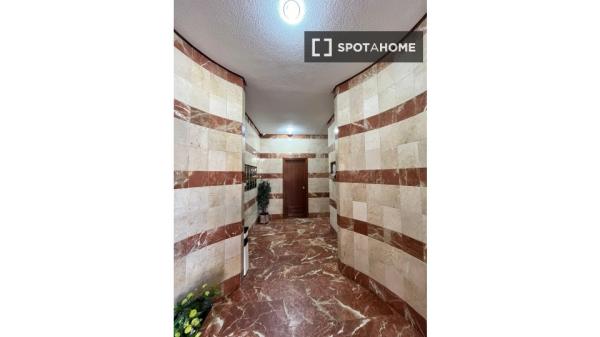 Piso de 3 dormitorios en alquiler en Murcia