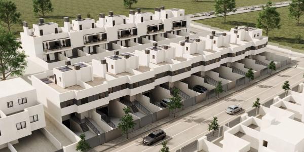 Chalet adosado en venta en calle Igualdad, 121