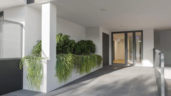 Piso en venta en avenida Reyes Católicos, 4