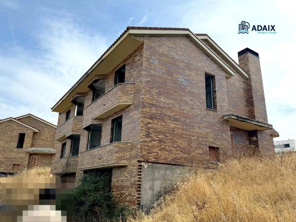 12 Chalets Pareados Quijorna