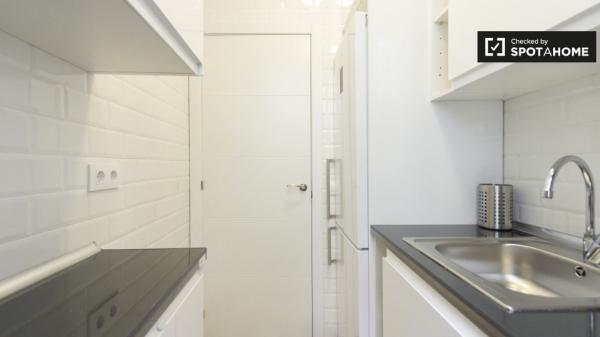 Moderno apartamento de 3 dormitorios en alquiler en Delicias, Madrid