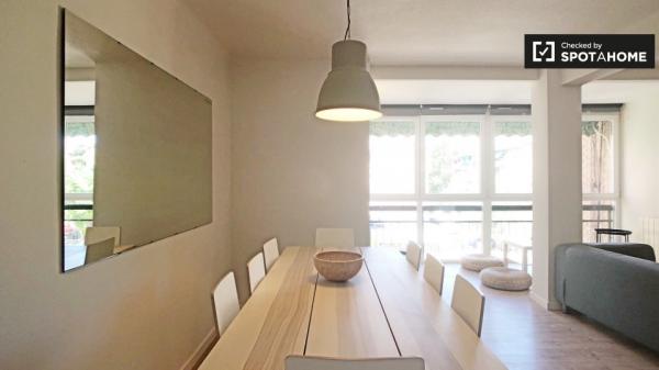 Sonniges Zimmer zur Miete in Aluche, Madrid