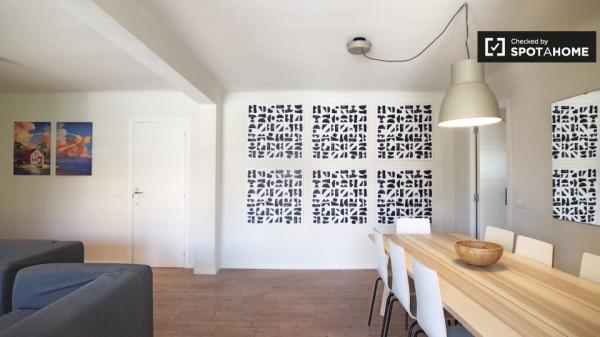 Sonniges Zimmer zur Miete in Aluche, Madrid