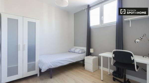 Apartamento de 3 dormitorios en alquiler en Delicias, Madrid