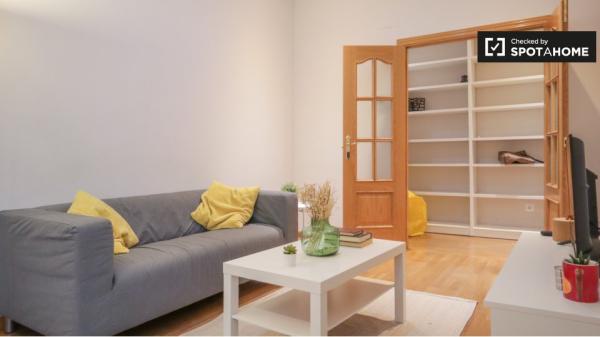 Piso de 3 dormitorios en alquiler en Chueca, Valencia