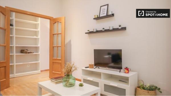 Piso de 3 dormitorios en alquiler en Chueca, Valencia