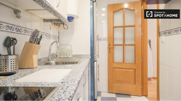 Piso de 3 dormitorios en alquiler en Chueca, Valencia