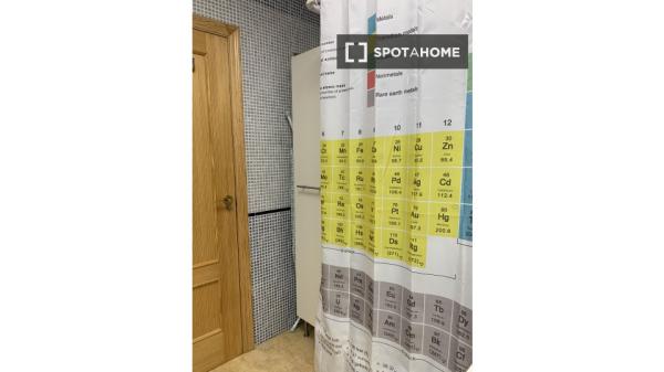 Piso de 3 habitaciones en alquiler en El Campello, Alicante