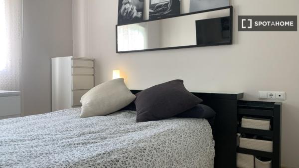 Piso de 3 habitaciones en alquiler en El Campello, Alicante