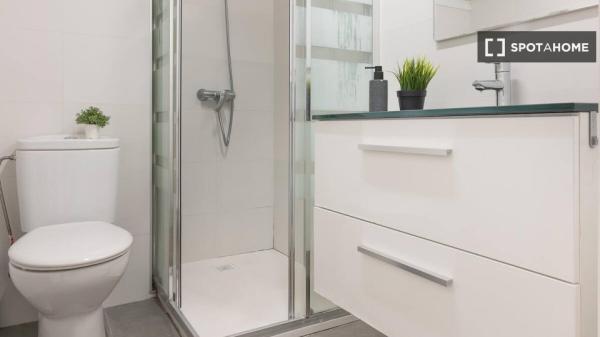 Piso de 2 dormitorios en alquiler en Santander