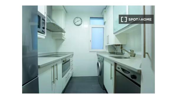 Piso de 2 dormitorios en alquiler en Santander