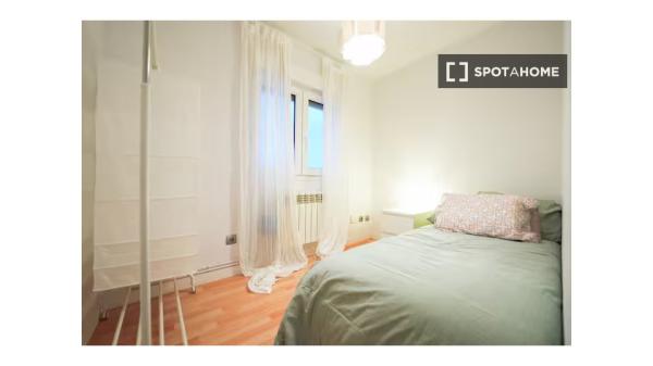 Piso de 2 dormitorios en alquiler en Santander