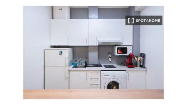 Piso de 2 dormitorios en alquiler en Santander