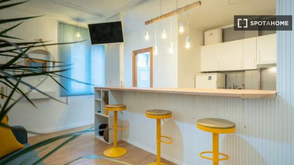 Piso de 2 dormitorios en alquiler en Santander