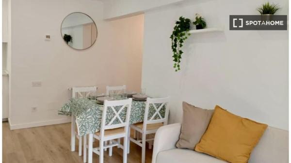 Piso de 3 habitaciones en alquiler en Santander