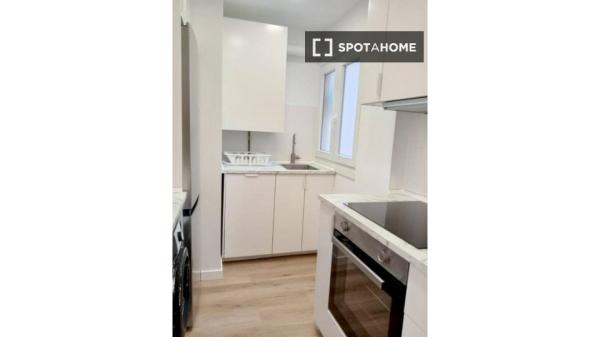 Piso de 3 habitaciones en alquiler en Santander