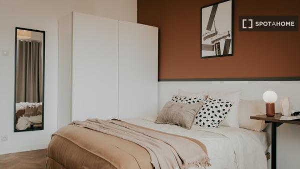 Habitación en piso compartido en barcelona.