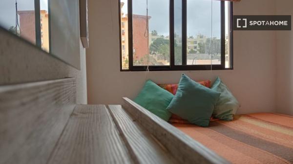 Room in a shared flat for rent in Schamann, Las Palmas